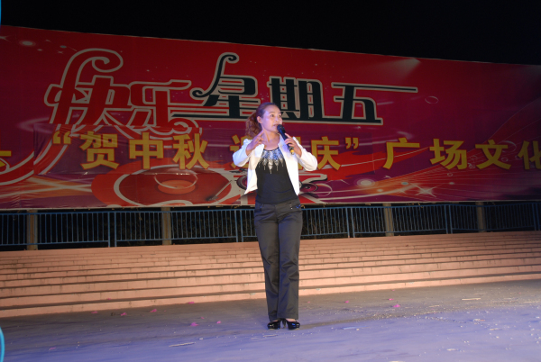 豫剧黑头任金枝演唱豫剧《探阴山》选段.jpg