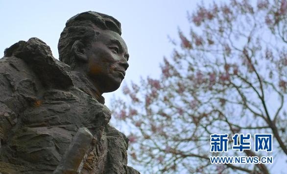 (晚报)(3)大型纪录电影《永远的焦裕禄》在北京举行首映式