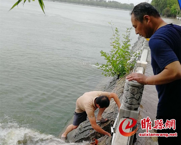 16289991_副本.jpg