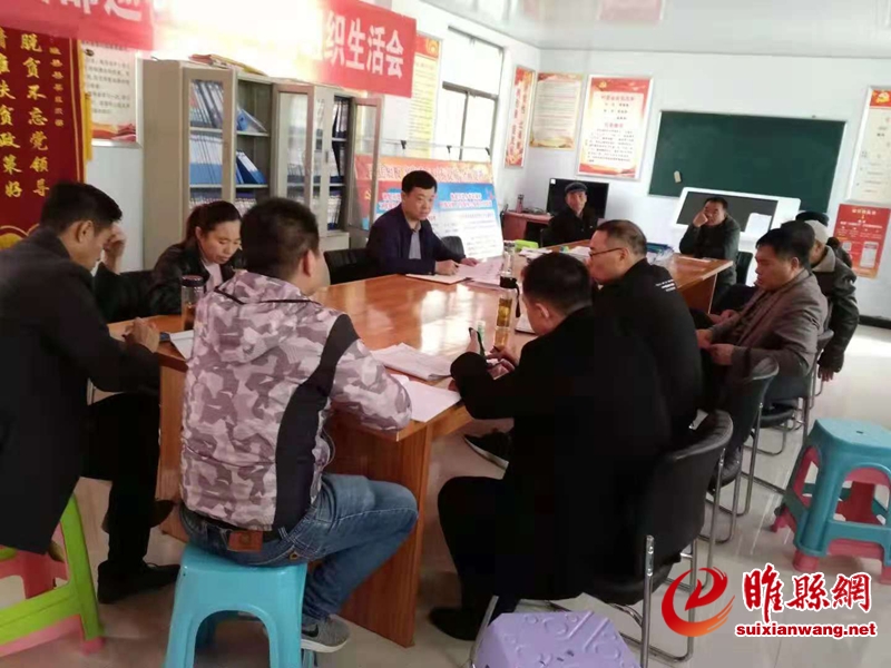 县委常委、组织部长王海涛到河堤乡李环溪村.jpg