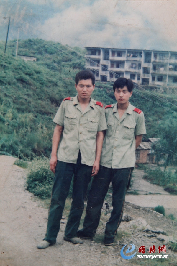 Ƭ 008.jpg